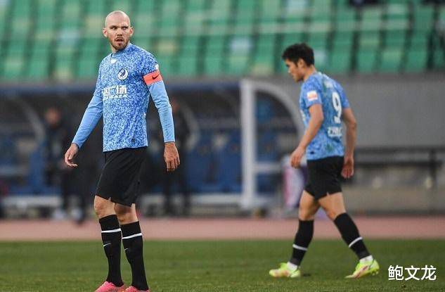 欧联-布莱顿1-0十人雅典AEK 佩德罗造点+点射制胜北京时间12月1日01:45，欧联小组赛第五轮布莱顿挑战雅典AEK的比赛，上半场弗格森低射造险，聚贝尔中柱，下半场若昂佩德罗造点+点射破门，加齐诺维奇直红，最终布莱顿客场1-0十人雅典AEK。